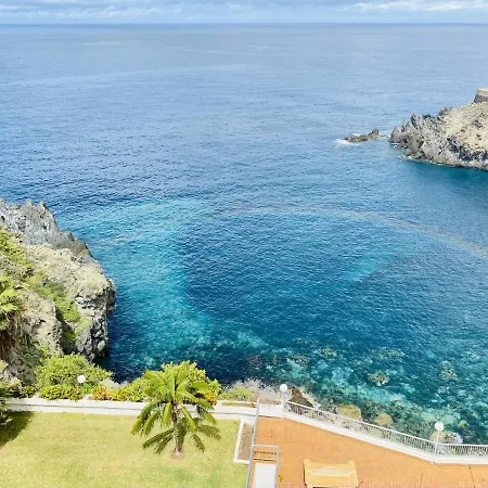 Blue Monis With Amazing Views